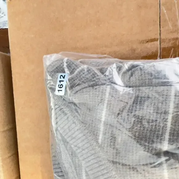 Eddie Bauer Crew Neck Sweater Men's 3XL Waffle Knit Pullover Brown Small Hole - Picture 15 of 15